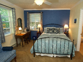 The Oval Door (Adults Only) Hotel Eugene Exterior photo